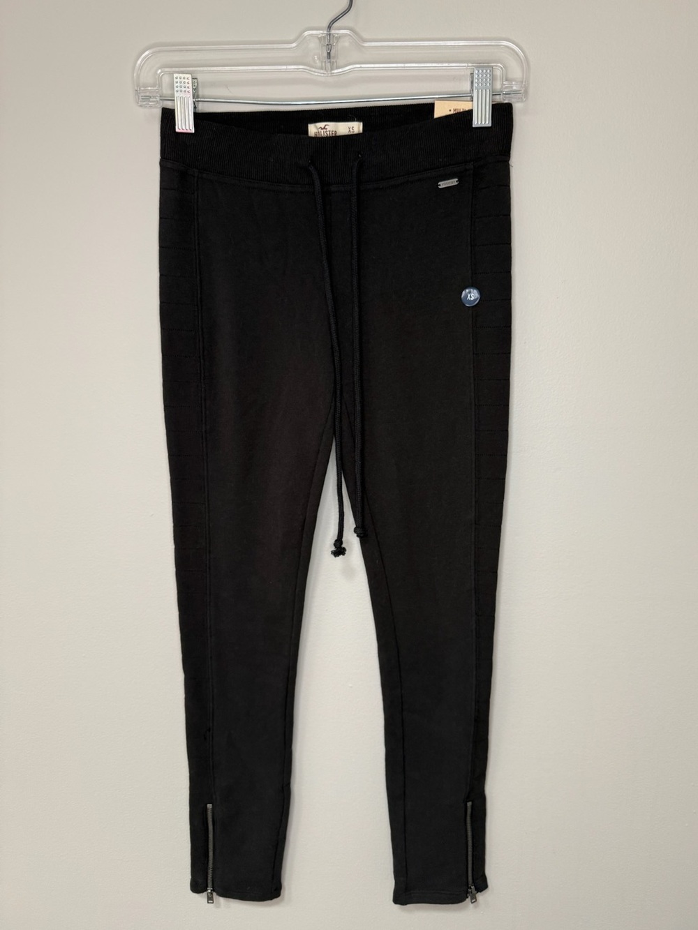 Hollister Women’s Black Drawstring Fleece Jogger Leggings with Ankle Zippers